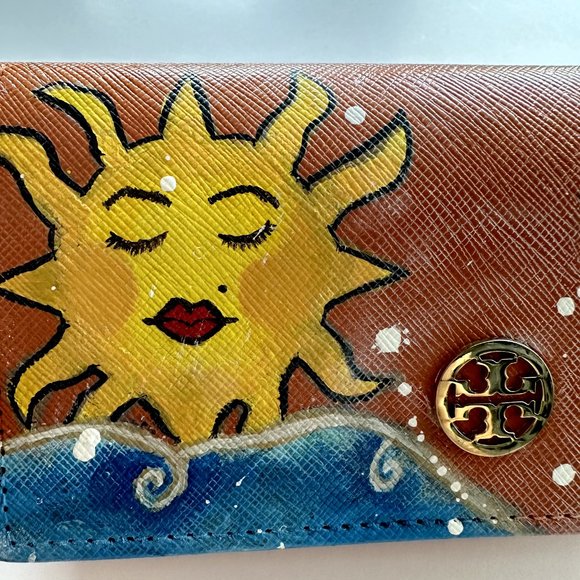 Custom Painted Tory Burch Eyeglass/Sunglass Case - Picture 3 of 7
